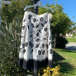 ASHLEY B White & Black & Sequin Full Skirt Sz 18W GUC